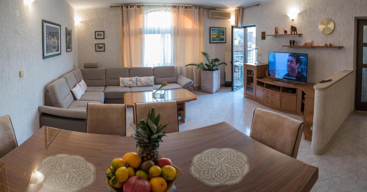 Holiday Nest Дубровник Экстерьер фото