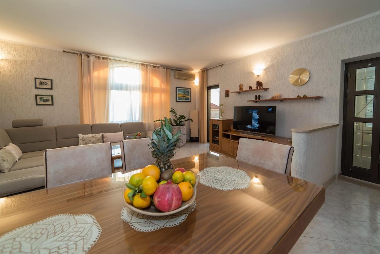 Holiday Nest Дубровник Экстерьер фото